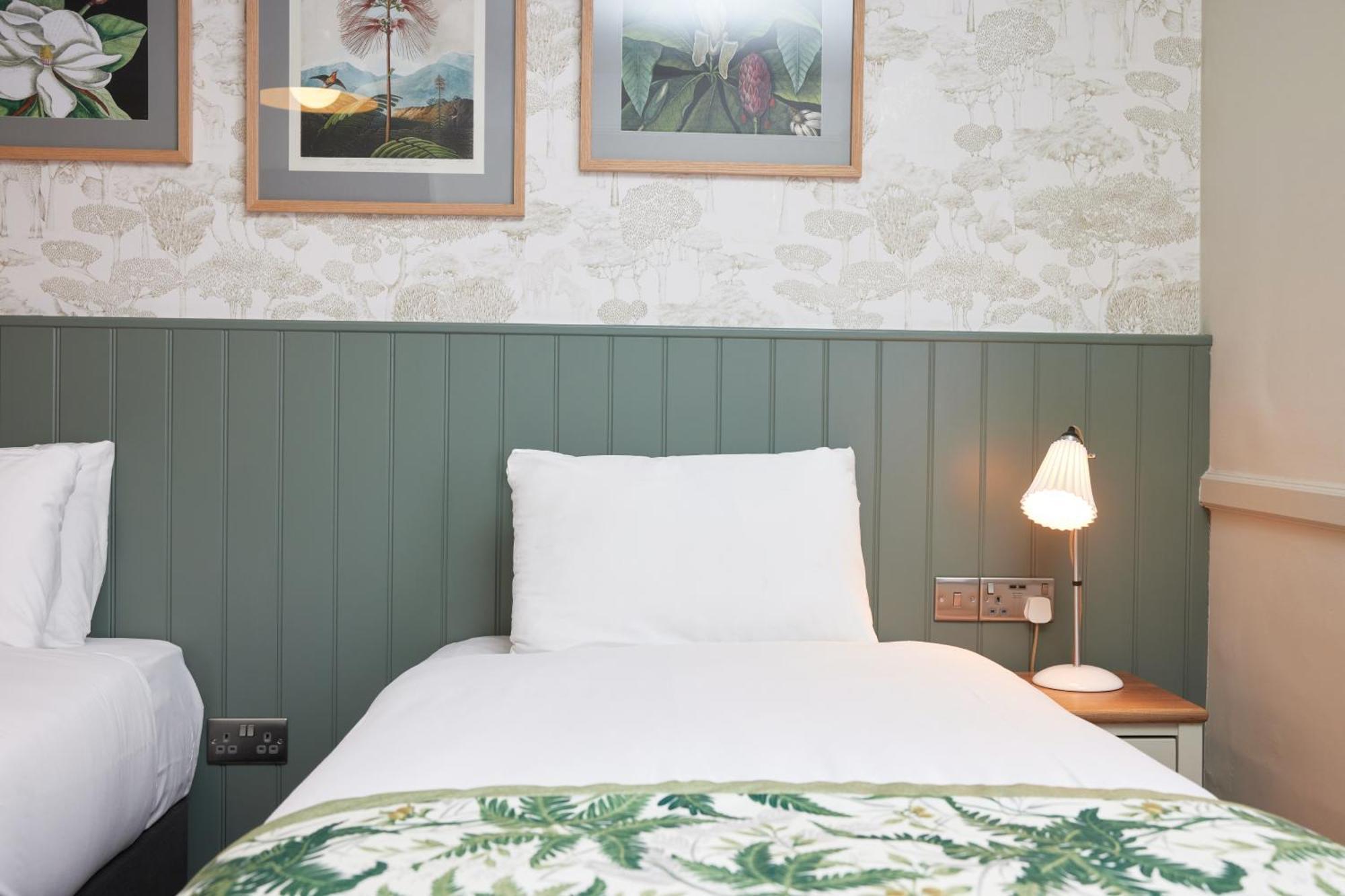The Kings Head Wroxham By Greene King Hotel 3*